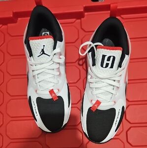 Jordan Men's Athletic Shoes - White and Black